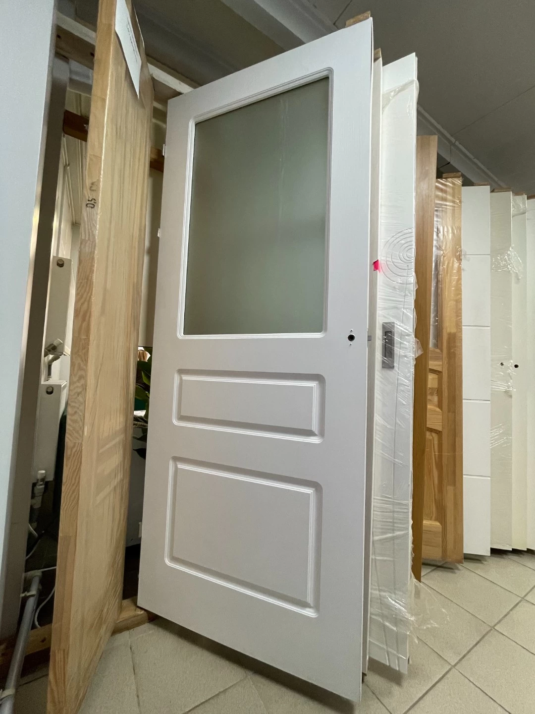 Дверь Bellezza Doors KL-11. Экошпон. Лиственница белая/кремовый. Матовое остекление. Уценка. 800*2000 мм